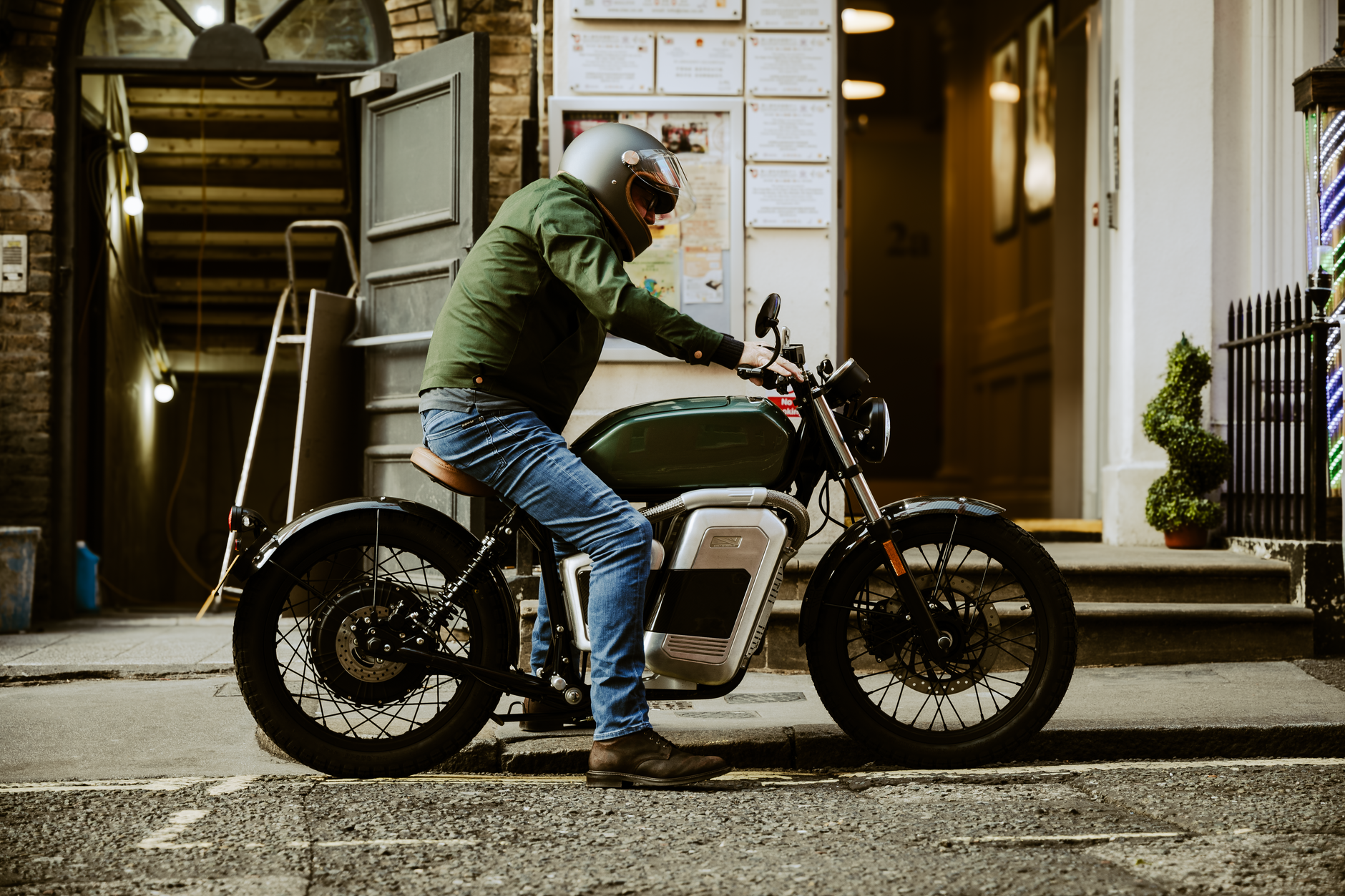 Electric Two-Wheeler Business: VinFast’s Proven Dealer Onboarding